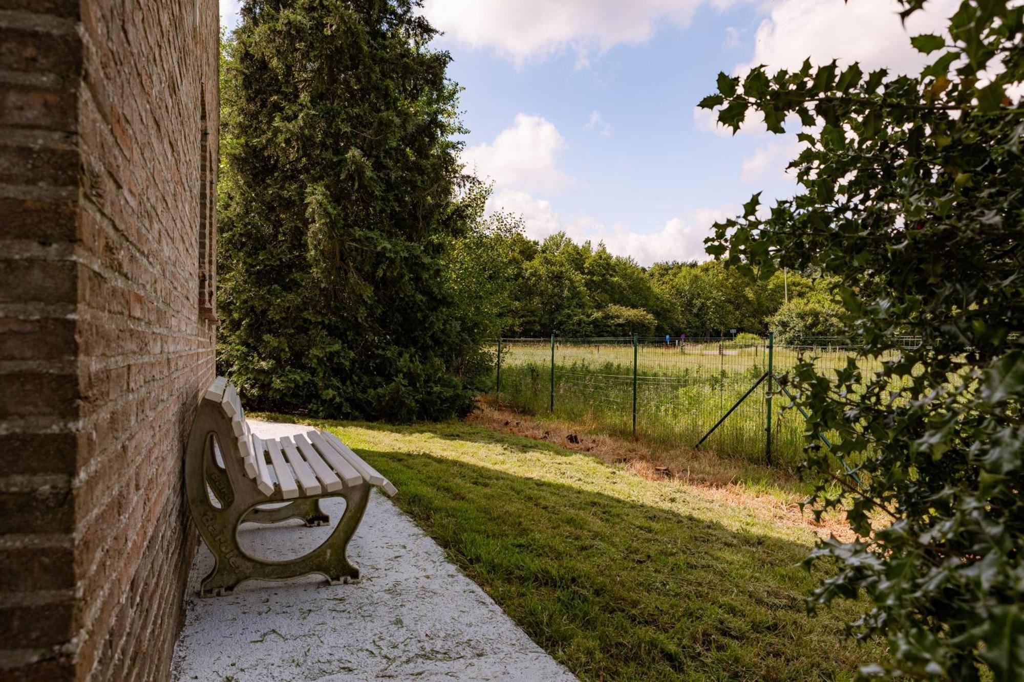 Rustic Villa In The Countryside Brygge Exteriör bild