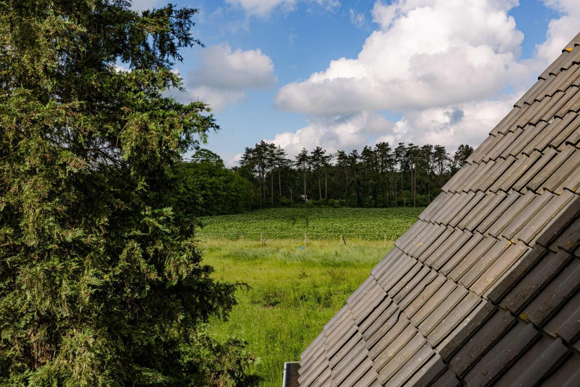 Rustic Villa In The Countryside Brygge Exteriör bild